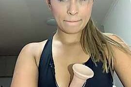 abrilJenner nude pussy closeups on cam for live sex video chat