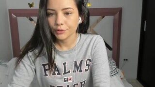 Alicee-23 nude before cam – live sex chat