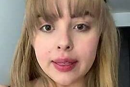 Alisoncraft nude pussy closeups on cam for live sex video chat