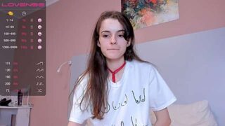 Aliss_Di nude pussy closeups on cam for live sex video chat