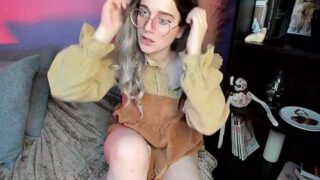 Alrescha_ nude pussy closeups on cam for live sex video chat