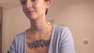 AlyssaFabulius nude pussy closeups on cam for live sex video chat