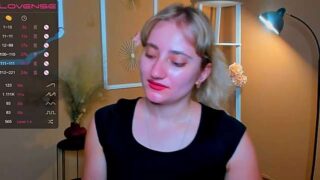 Amina__ nude pussy closeups on cam for live sex video chat