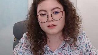 Aminochka nude pussy closeups on cam for live sex video chat
