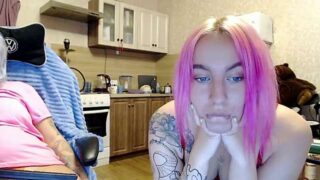 AmoreBlu nude pussy closeups on cam for live sex video chat