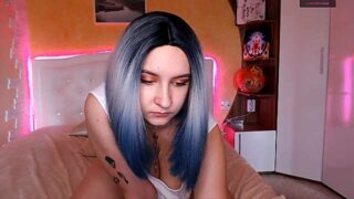 Amyloin nude pussy closeups on cam for live sex video chat