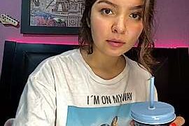 andbeline nude pussy closeups on cam for live sex video chat