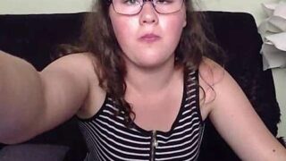 Andrea_Marti nude pussy closeups on cam for live sex video chat
