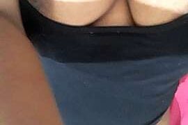 Annerio nude pussy closeups on cam for live sex video chat