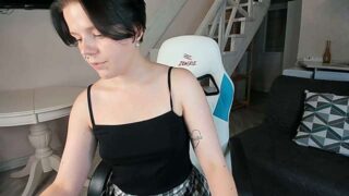 AnnieSunniee_ nude pussy closeups on cam for live sex video chat