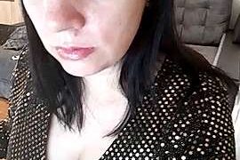AnnySaint nude pussy closeups on cam for live sex video chat