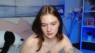 April-sii nude before cam – live sex chat