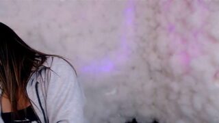 ari_ruh nude pussy closeups on cam for live sex video chat