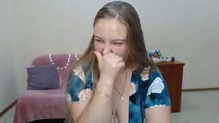 Arinasol nude pussy closeups on cam for live sex video chat