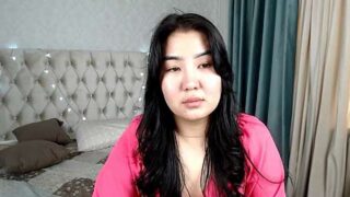 AurikaBuddy nude pussy closeups on cam for live sex video chat