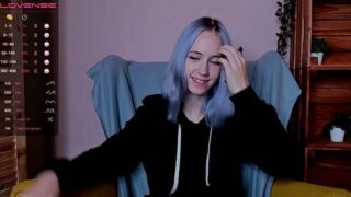 AveryMontey nude pussy closeups on cam for live sex video chat