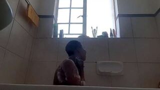 BadAssBoujee nude pussy closeups on cam for live sex video chat