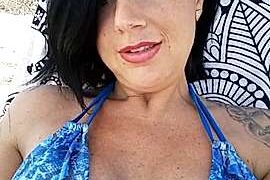 Bea88 nude pussy closeups on cam for live sex video chat