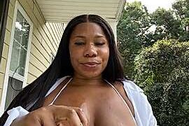 BelleArianah nude pussy closeups on cam for live sex video chat