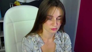 BerryJany nude pussy closeups on cam for live sex video chat