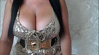 BlackBarbiee nude pussy closeups on cam for live sex video chat