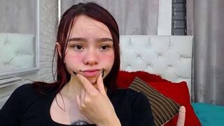 Brina_moon_ nude pussy closeups on cam for live sex video chat