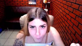 Brooooke nude pussy closeups on cam for live sex video chat