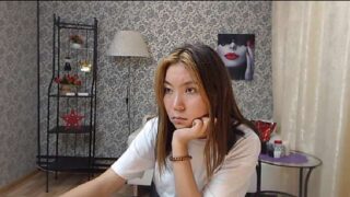 Chau_LV nude pussy closeups on cam for live sex video chat