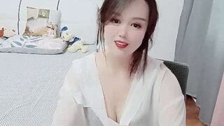 Crave-Blame nude pussy closeups on cam for live sex video chat