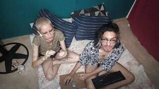 daisyelobinho@xh nude pussy closeups on cam for live sex video chat