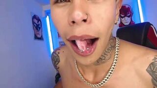 David_Barajas nude pussy closeups on cam for live sex video chat