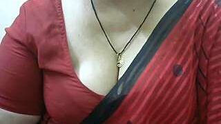 dolly_38 nude pussy closeups on cam for live sex video chat