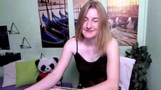 Dream_Marry nude pussy closeups on cam for live sex video chat