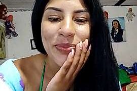 DulceDavalo nude pussy closeups on cam for live sex video chat