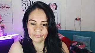 ema_hott nude pussy closeups on cam for live sex video chat