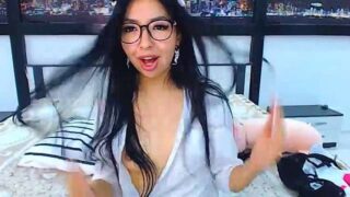 Erika_Min nude pussy closeups on cam for live sex video chat