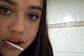 Erikah_Badu nude pussy closeups on cam for live sex video chat