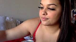 GiaAquilaa nude pussy closeups on cam for live sex video chat
