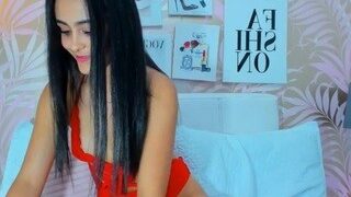 GirlSmiling nude before cam – live sex chat