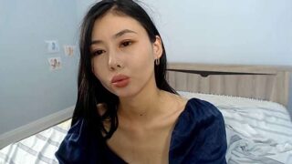 Gorgeous_Sofia nude pussy closeups on cam for live sex video chat