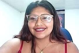 HELEN_SANCHEZ nude pussy closeups on cam for live sex video chat