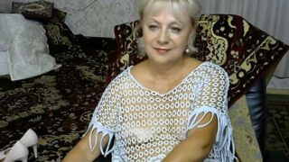 HotLady4u nude pussy closeups on cam for live sex video chat