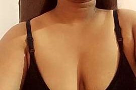 Indiantina nude pussy closeups on cam for live sex video chat