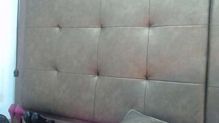 Isa_Angels nude pussy closeups on cam for live sex video chat