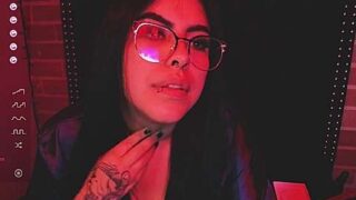 JaneElle nude pussy closeups on cam for live sex video chat