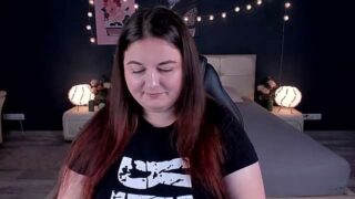JuliaBalls nude pussy closeups on cam for live sex video chat