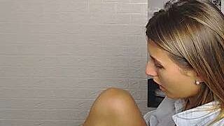 Kery_Menny_ nude pussy closeups on cam for live sex video chat