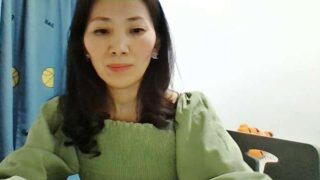 KianaSha nude pussy closeups on cam for live sex video chat