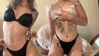 Lady_shabolda nude pussy closeups on cam for live sex video chat