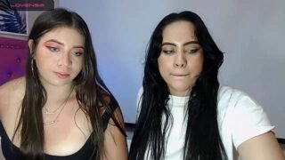 Laura_sofia66 nude pussy closeups on cam for live sex video chat